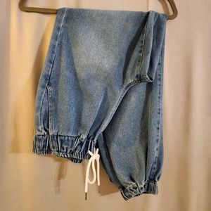 Denim cropped jeans